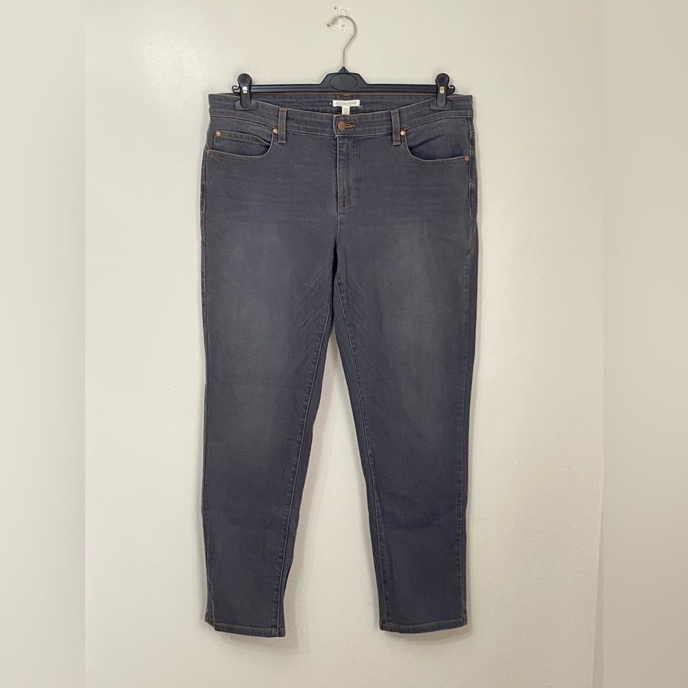 EILEEN FISHER Organic Cotton Stretch Tapered Ankle Jean—asphalt gray, size 12